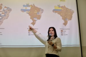 Simone Tebet realiza palestra na UFMS sobre rotas de integração e o futuro do país